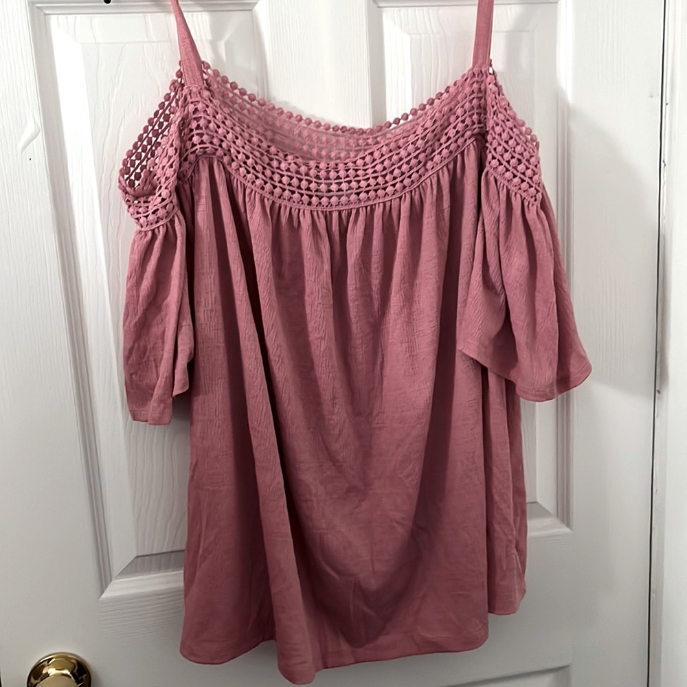 Beautiful off Shoulder Pink Top 22/24